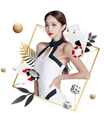 度假模式！詹姆斯夫妇法国海边聚餐 老詹随音乐翩翩起舞🕺🏾